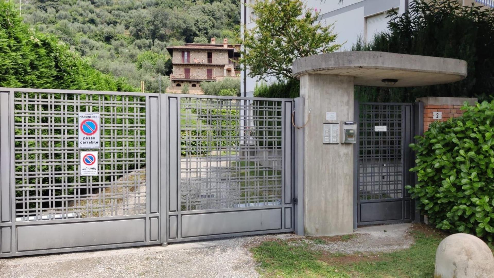 Appartamento Nelly - Per 4 Persone - Caray Park - Sale Marasino - Lago D'Iseo マローネ エクステリア 写真